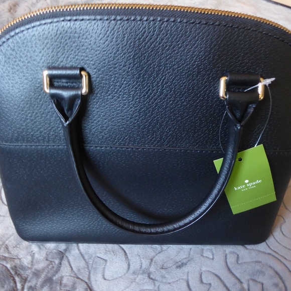 kate spade Handbags - Kate Spade New York Purse Carli Grove Street